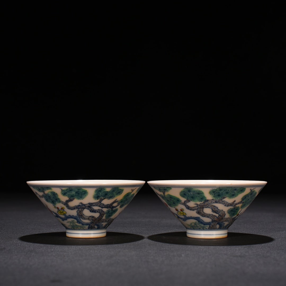 An Exquisite Chinese doucai pine bambooAnd plum hat cup (1 of 9)