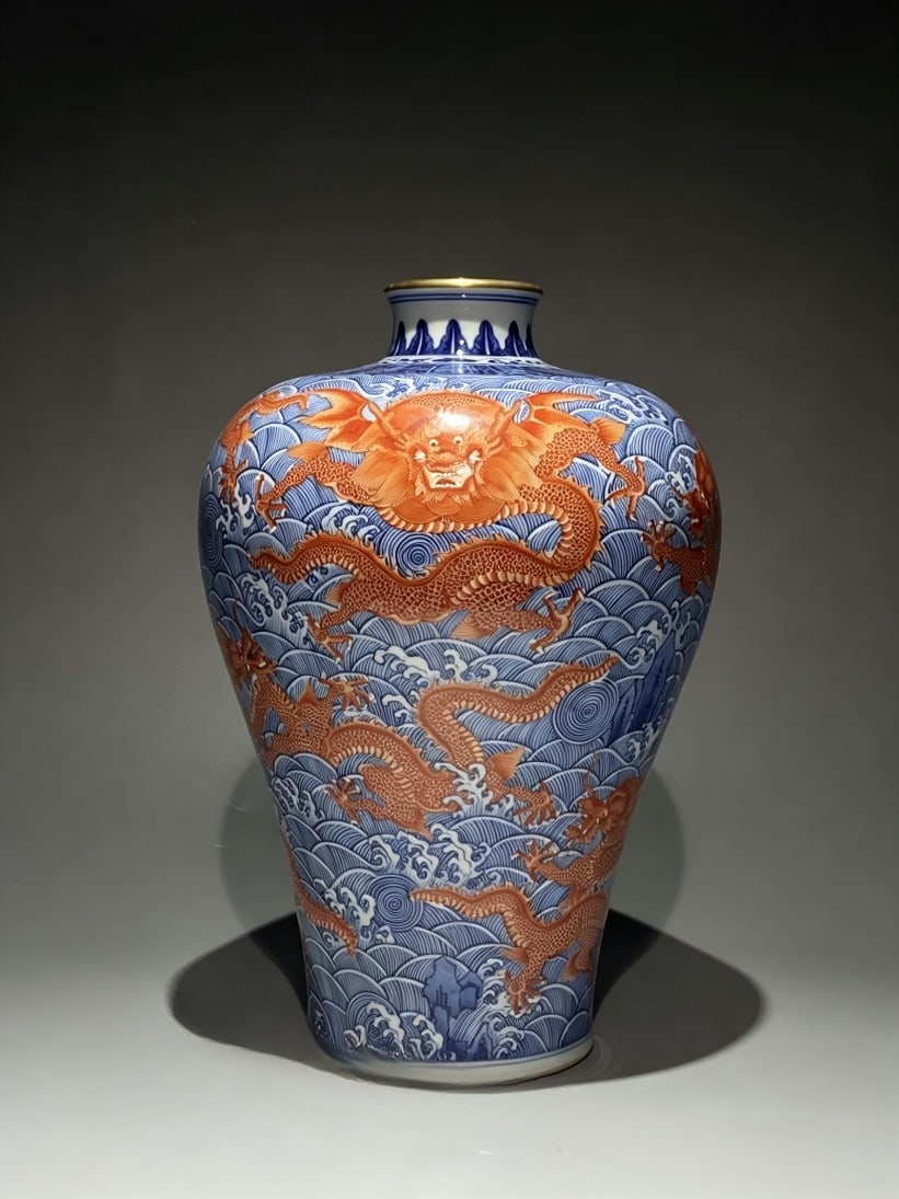 An Exquisite Chinese blue white alum and red seawater nine dragon pattern Porcelain vase: Size: Height 34.5 cm - Width 24 cm Materials: Porcelain Dynasty: Qing Dynasty Attribution: Qianlong Period Object: vase