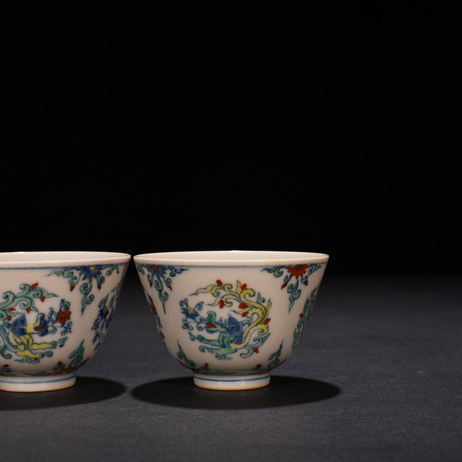 An Exquisite Chinese Doucai Dragon Pattern Cup - 2