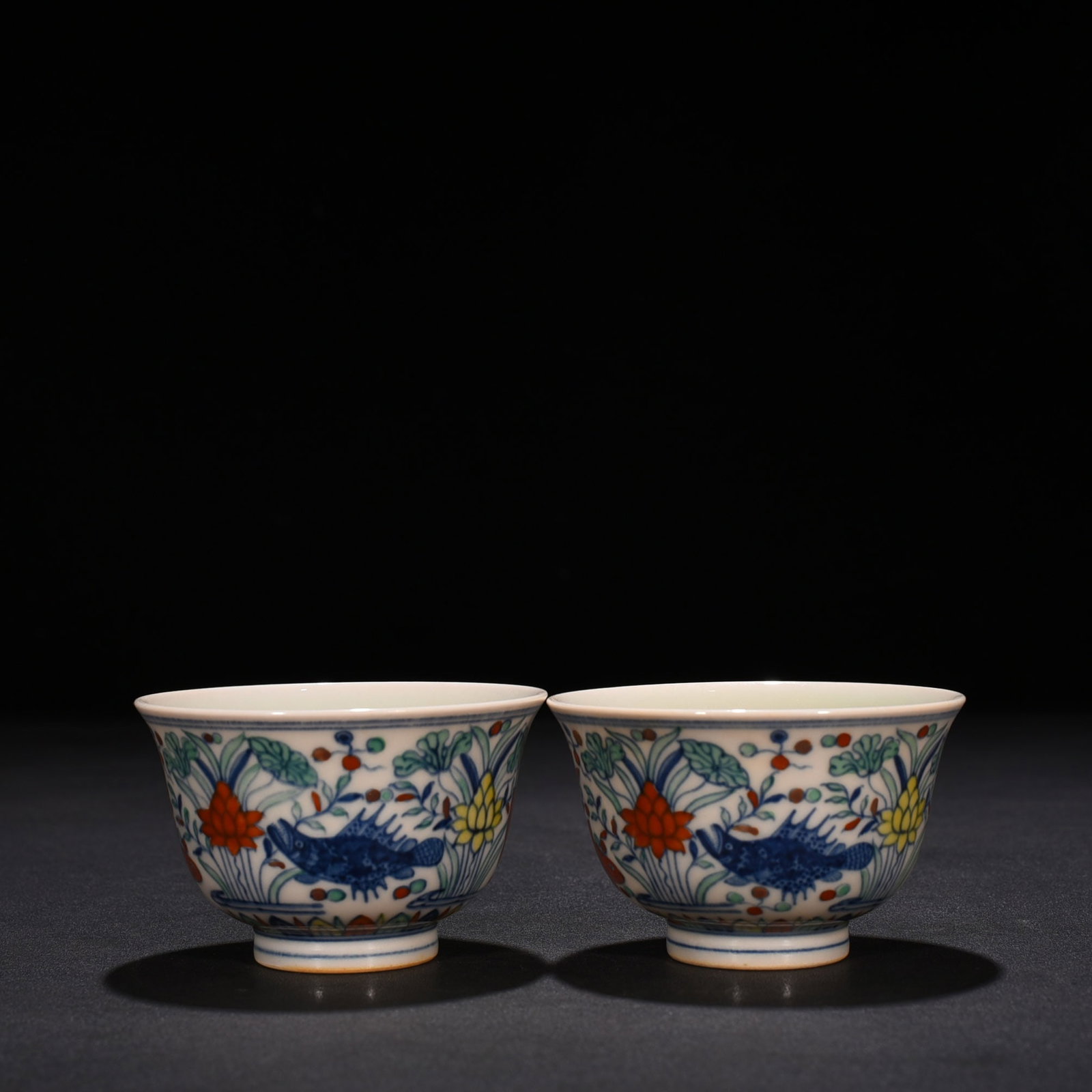 An Exquisite Chinese Doucai Cup: Size: Height 5 cm - Widthh 8 cm Materials: Porcelain Time Period:Ming dynasty Attribution: chenghua Object: cup