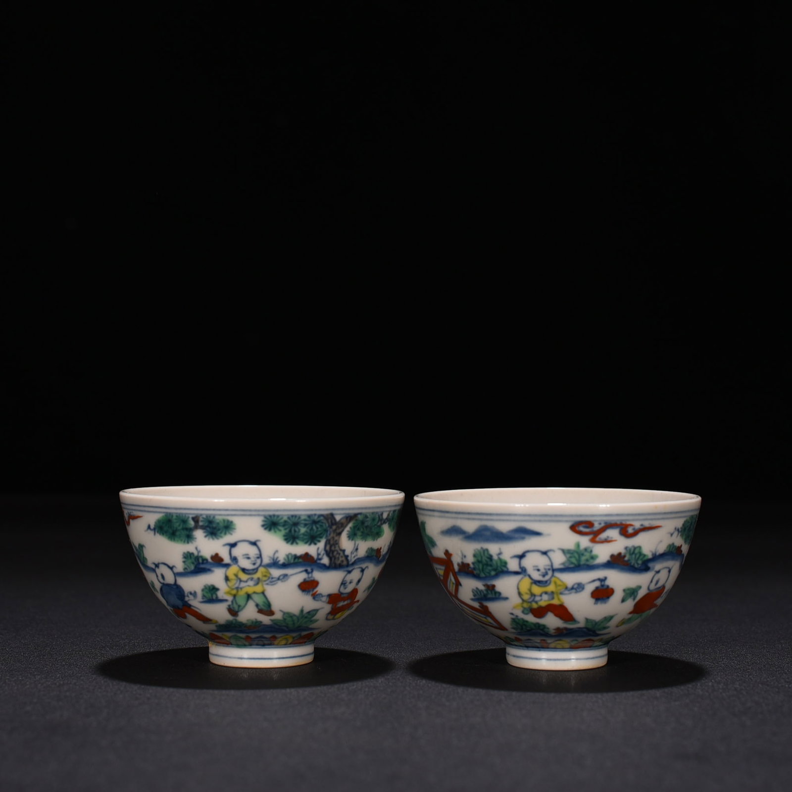 An Exquisite Chinese Red Titus Doucai Cup: Size: Height 4.5 cm - Widthh 7.5 cm Materials: Porcelain Time Period:Ming dynasty Attribution: chenghua Object: cup