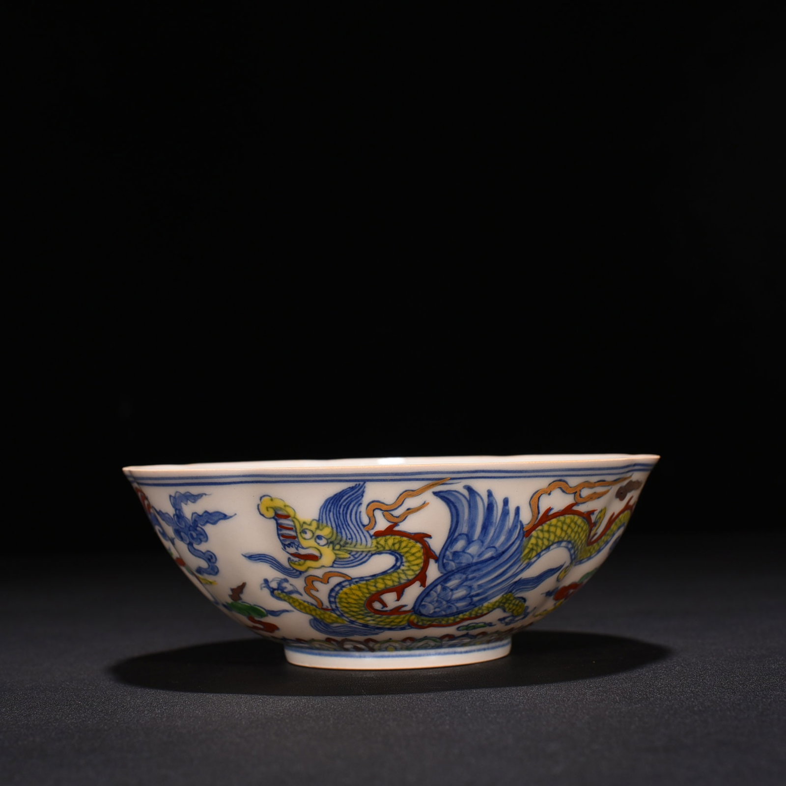 An Exquisite Chinese red body thin bowl: Size: Height 6 cm - Widthh 16.5 cm Materials: Porcelain Time Period:Ming dynasty Attribution: chenghua Object: bowl