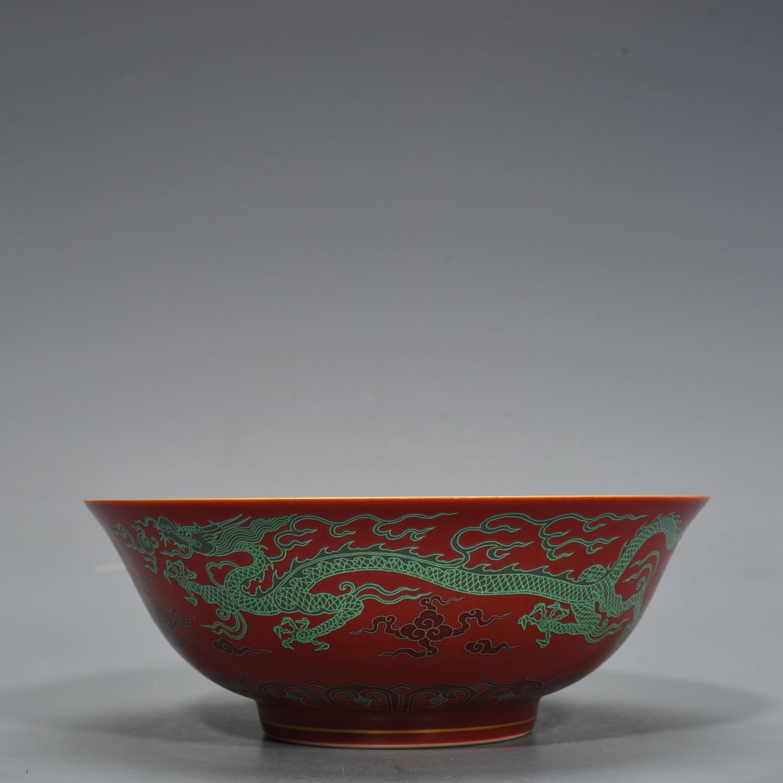 An Exquisite Chinese red glaze redAnd green dragon pattern bowl: Size: Height 7 cm - Widthh 20 cm Materials: Porcelain Time Period:Ming dynasty Attribution: chenghua Object: bowl