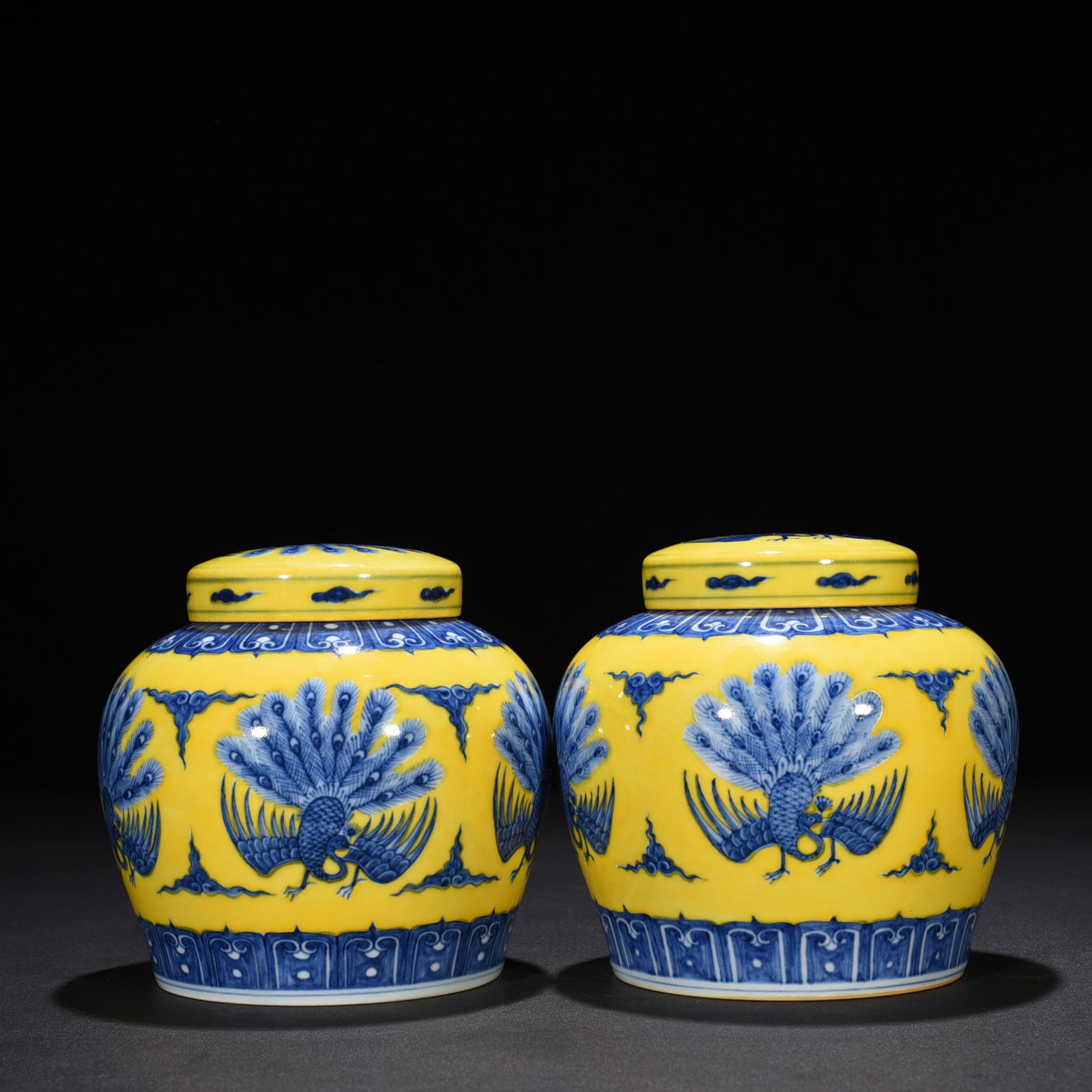 An Exquisite Chinese blue and white delicate yellow glaze jar: Size: Height 13.5 cm - Widthh 14 cm Materials: Porcelain Time Period:Ming dynasty Attribution: chenghua Object: jar