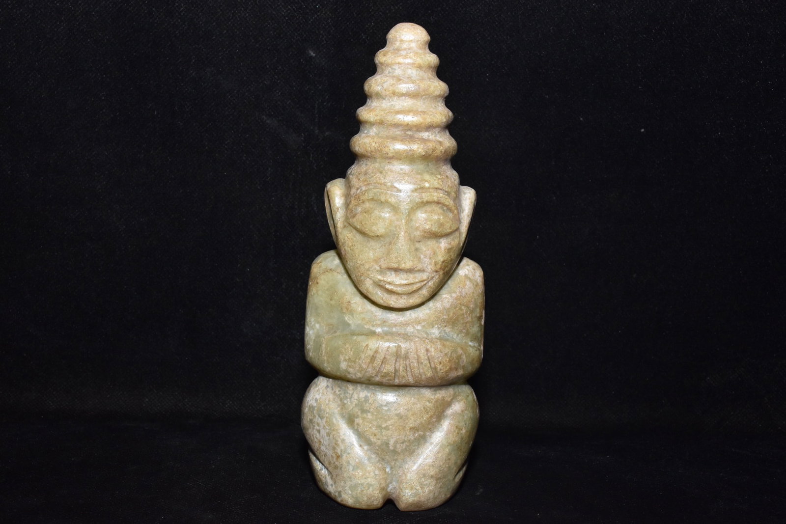 Chinese hongshang culture jade carved sculpture: Size: Height 17.5 cm - Width 7 cm Materials: Jade Dynasty: Hongshan Culture Attribution: 3000-BC Object: Chinese Antiques