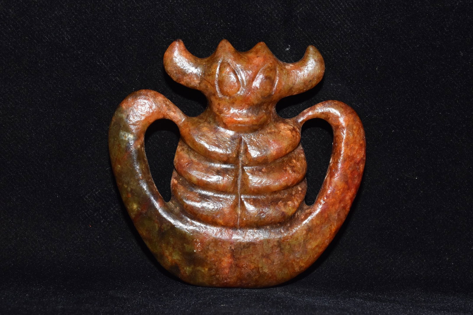 Chinese hongshang culture jade carved sculpture (1 of 8)