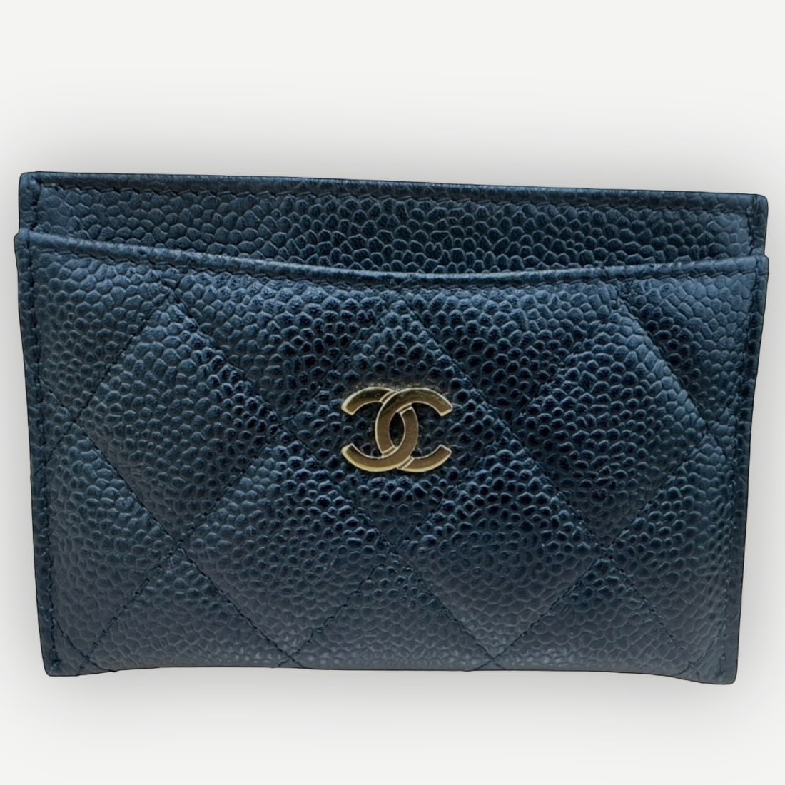 CHANEL Quilted Card Holder, Black Caviar Leather, Gold-Tone Hardware Ð Full Set: The CHANEL Quilted Card Holder reflects the HouseÕs enduring approach to small leather goods, combining the signature diamond-quilted motif with a compact, functional design. Its streamlined prof