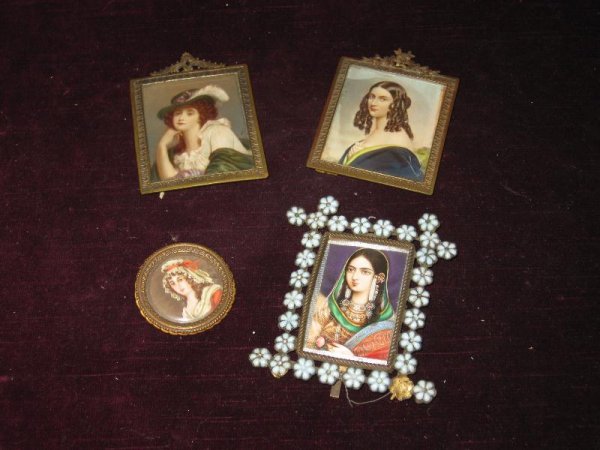 4 IVORY MINIATURE PORTRAITS: 4 IVORY MINIATURE PORTRAITS