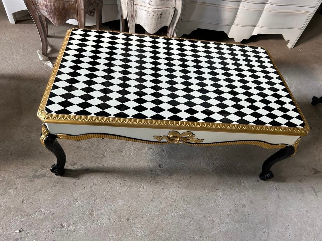Unique Louis XV style coffee checkered (1 of 4)