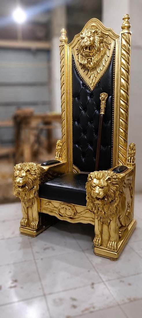 Royal Lion Throne Chair with Matching Lion (1 of 10)