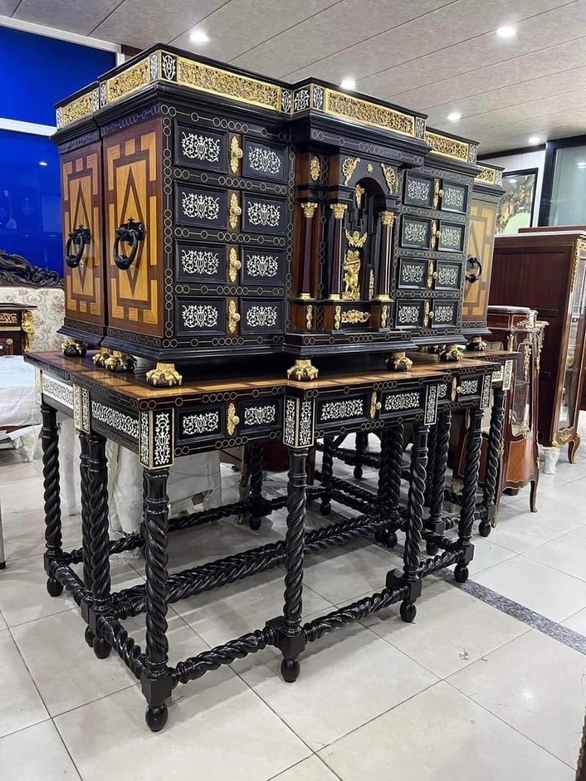 Baroque Cabinet & Console Table Set Handcrafted: Bring home timeless European elegance with this ornate Baroque cabinet and matching console table - a handcrafted masterpiece that blends old-world craftsmanship with luxurious detail. This striking s