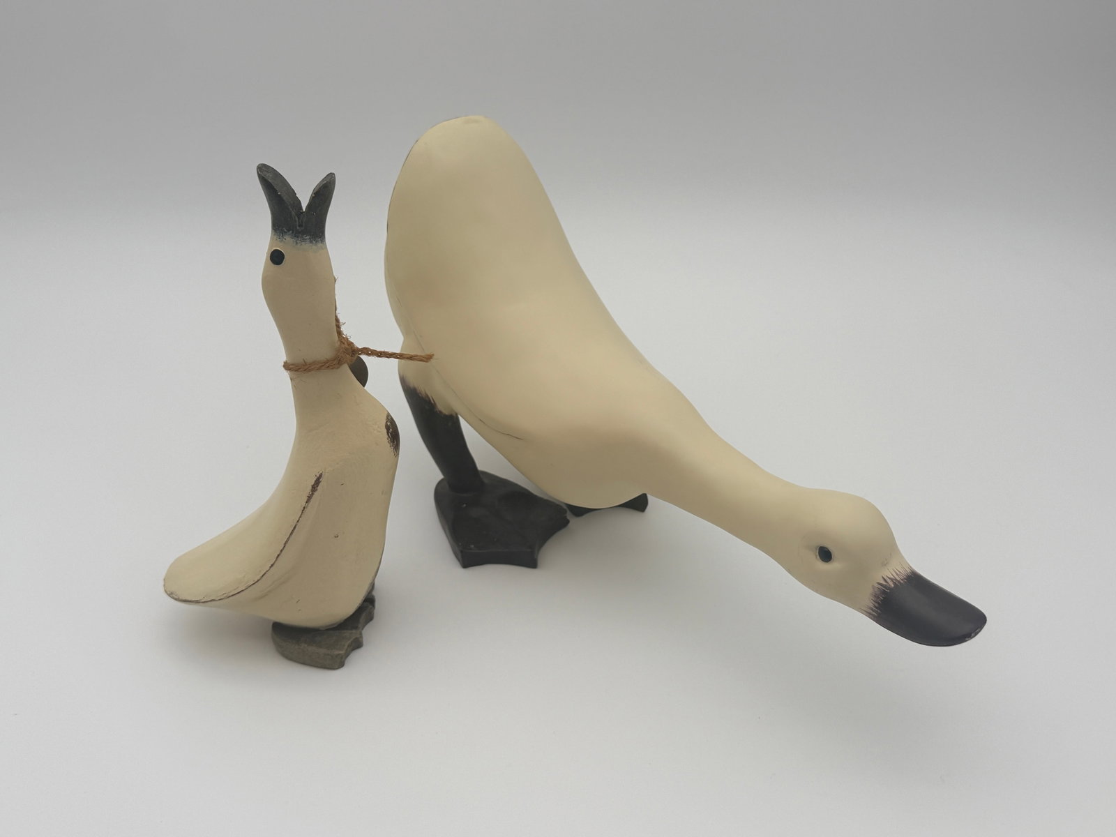 Vintage Hand Carved Duck Figurines Pair (1 of 6)