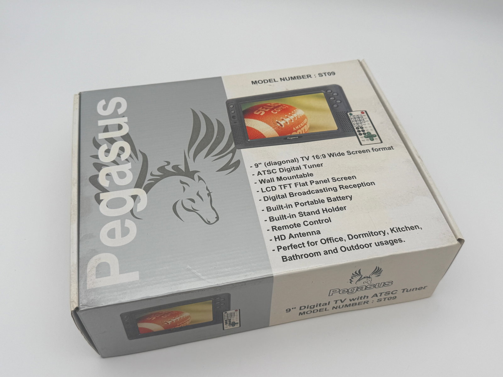 Pegasus ST09 9" Digital TV NIB (1 of 7)