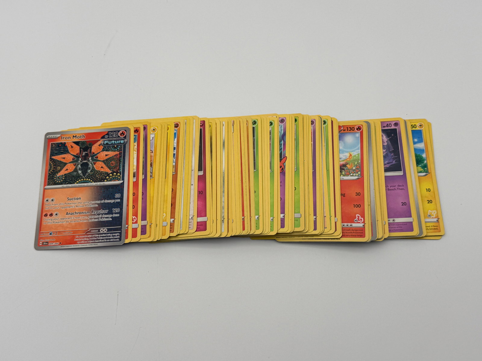 Pokémon Trading Card Lot: Mixed Pokémon trading card lot in mixed conditions