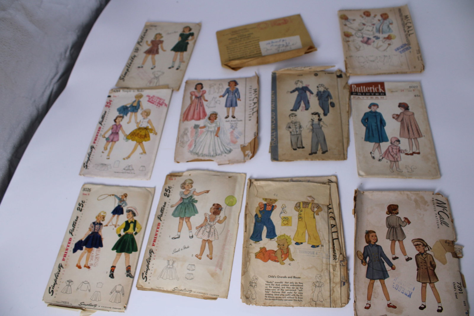 Vintage Children's Sewing Pattern Lot (1 of 6)