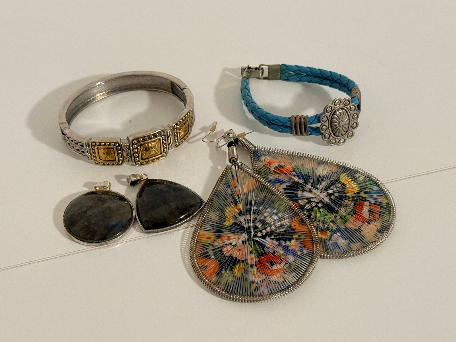 Mixed Fashion Jewelry Lot (1 of 1)