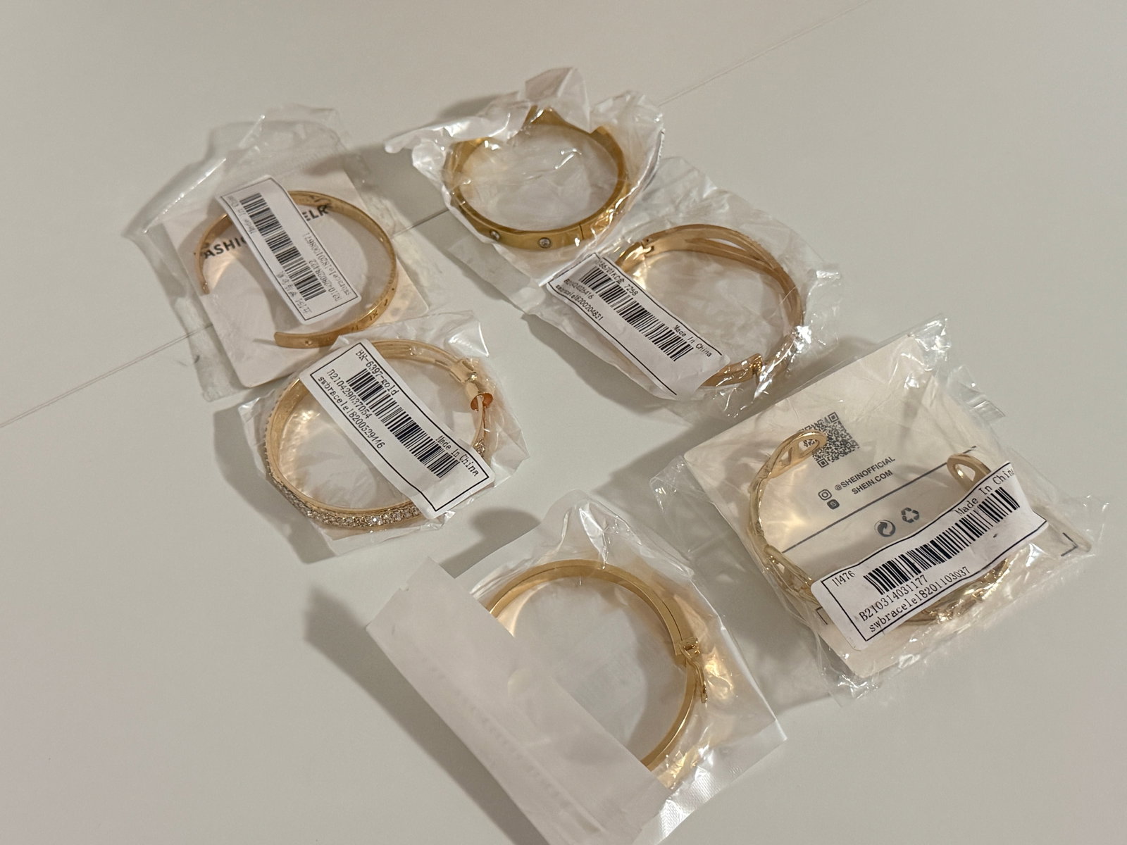 Gold Tone Bracelet Lot (1 of 1)