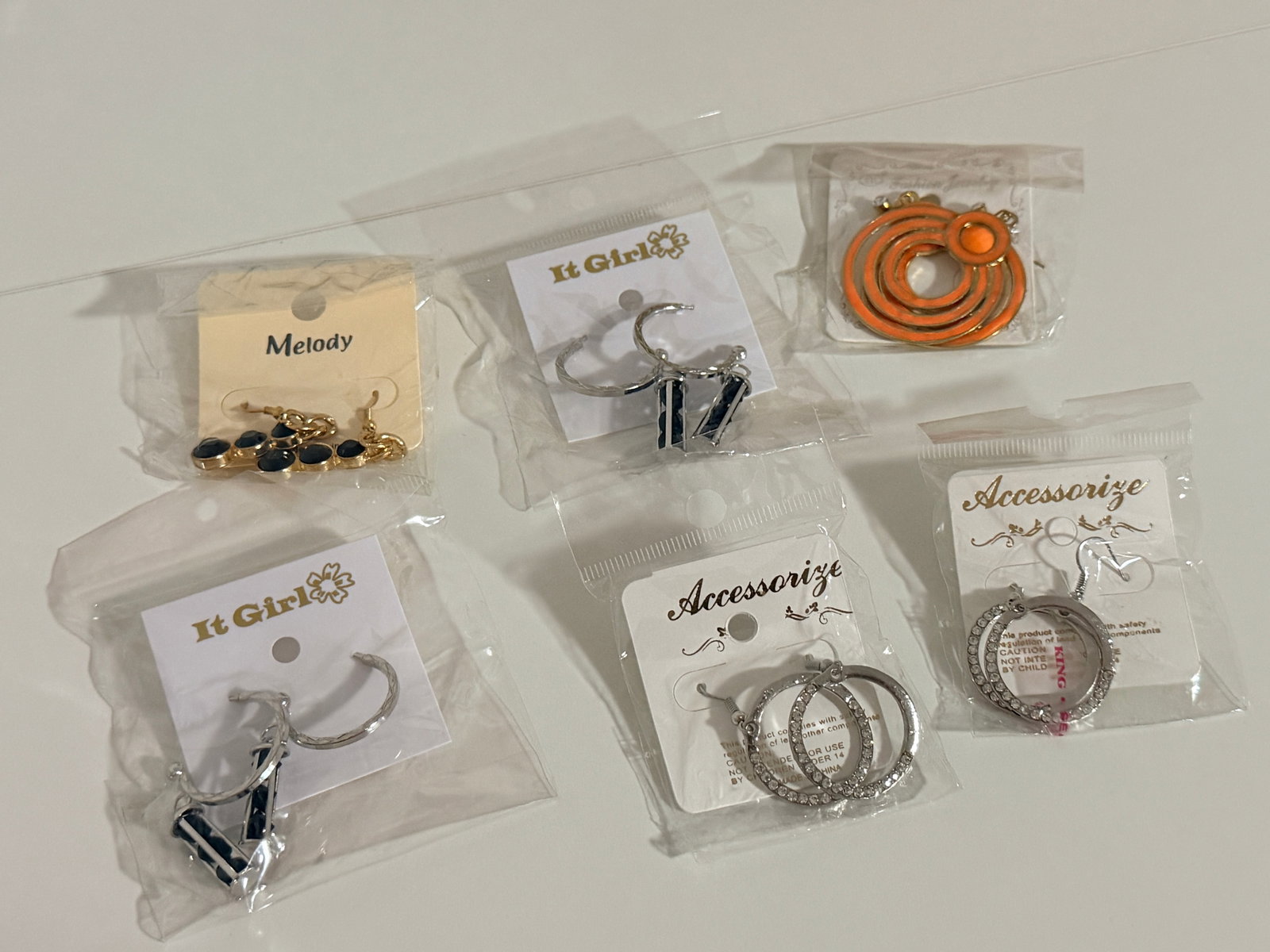 Fashion Earring Lot: 6 packaged assorted earrings