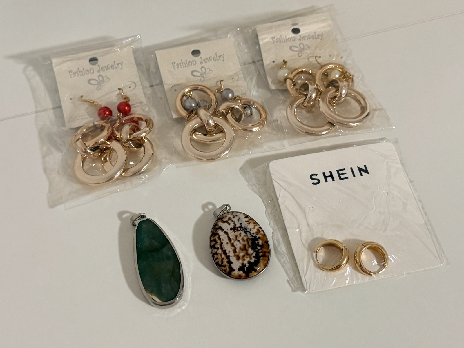 Fashion Jewelry Lot: Earrings pendants & hoops