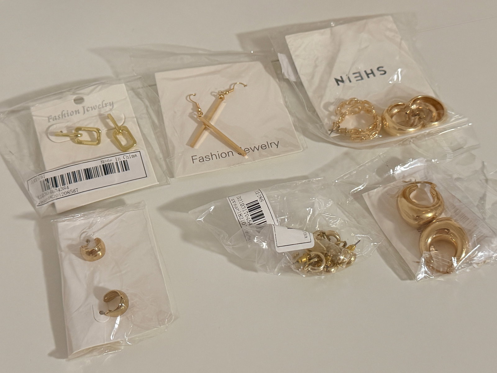 Fashion Earring Lot: 6 packaged gold tone earrings