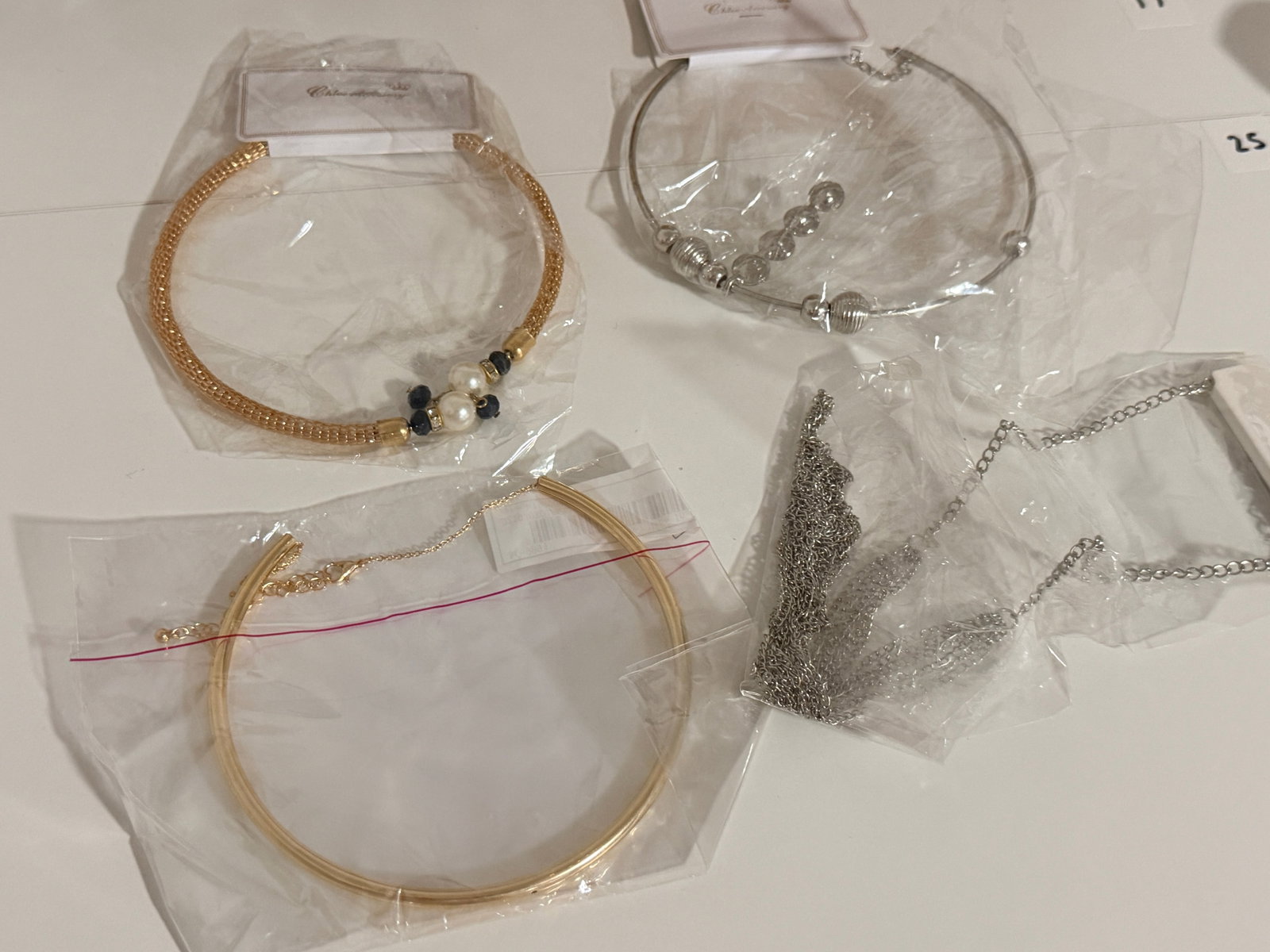 Fashion Necklace Lot (1 of 1)