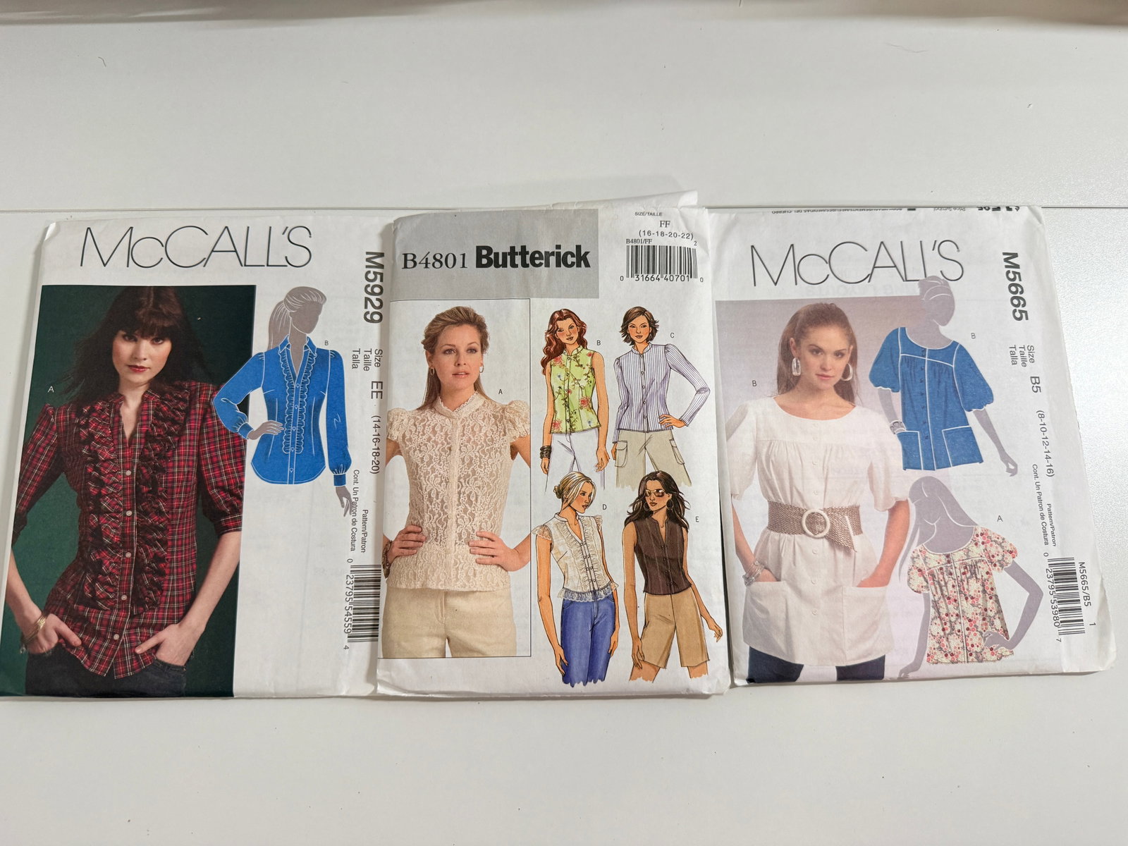 Sewing Pattern Lot: Assorted patterns; completeness not guaranteed