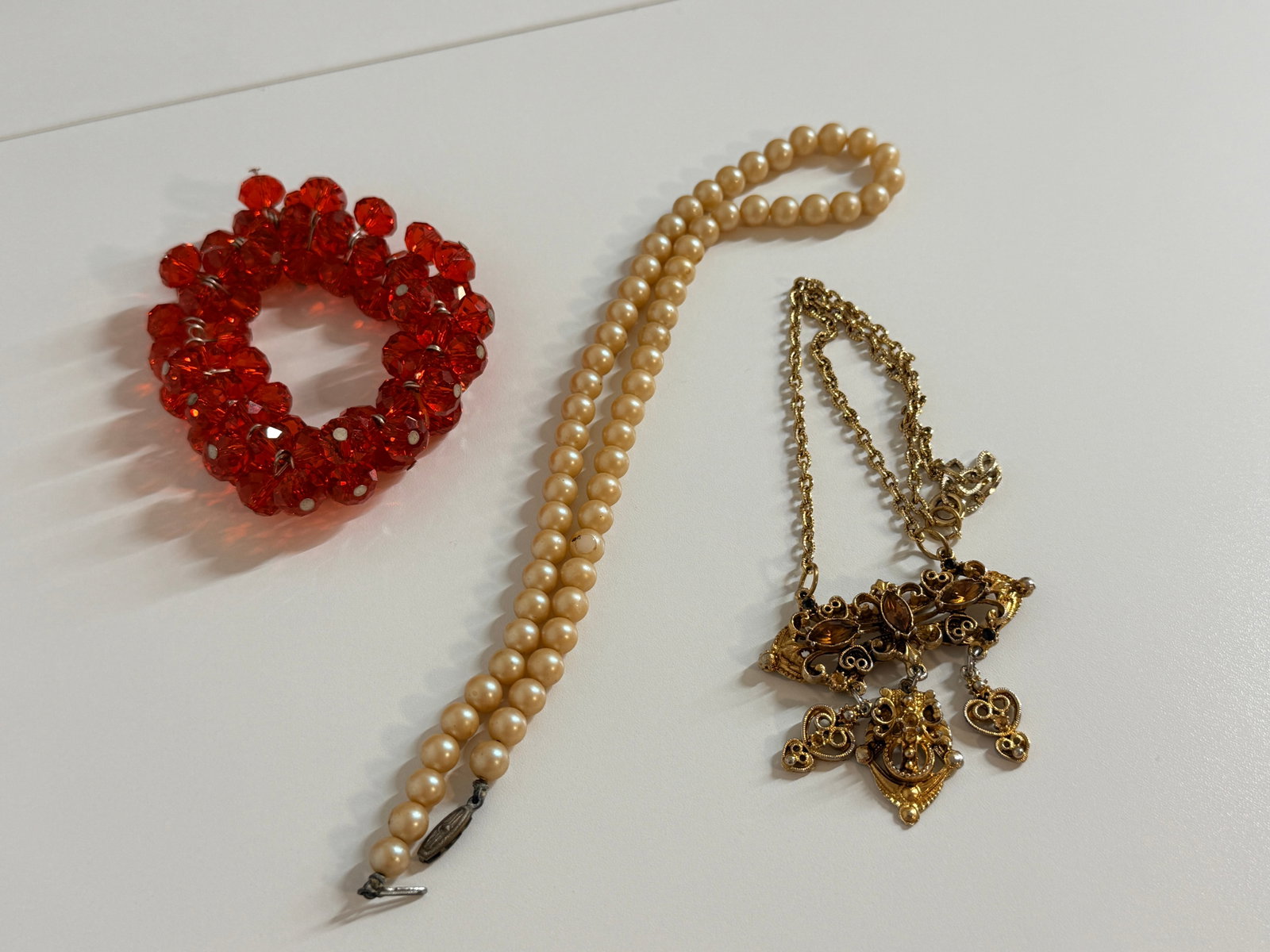 Mixed lot of vintage jewelry (1 of 1)