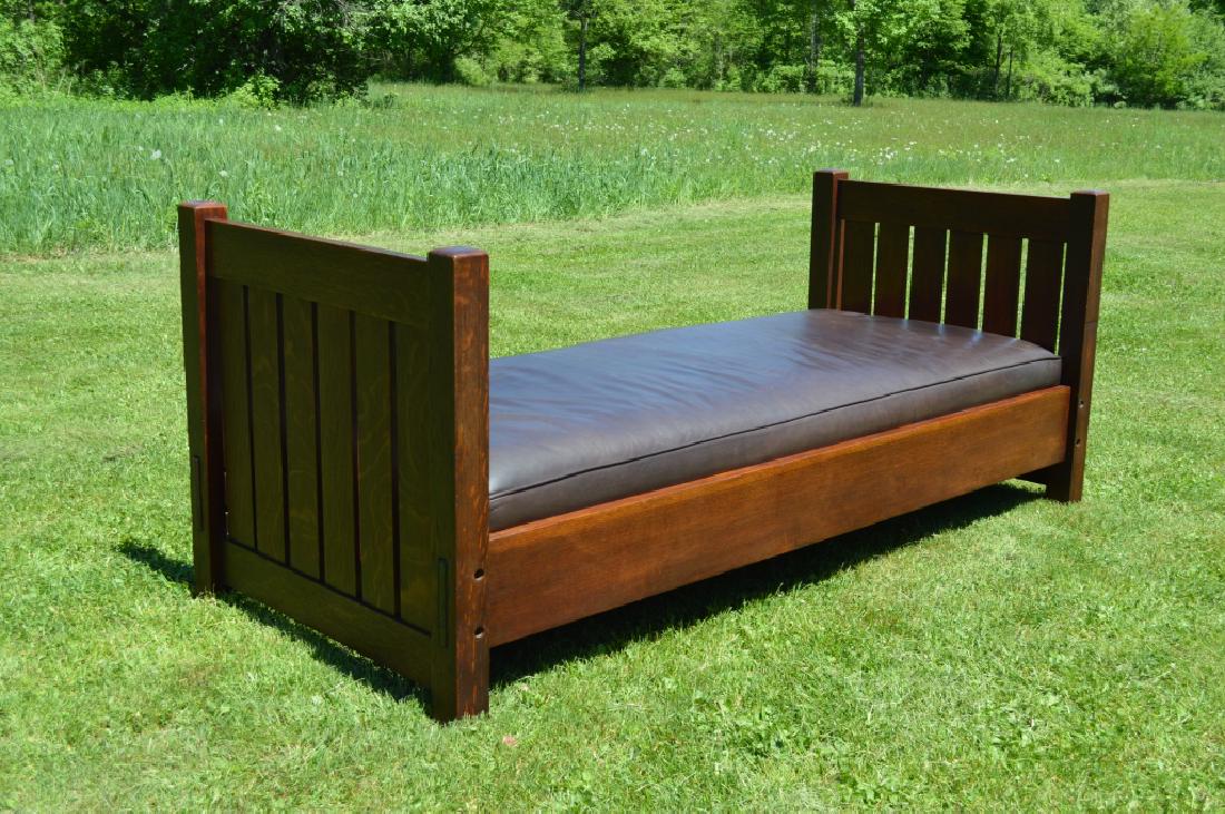 Gustav Stickley Model 220 Day Bed