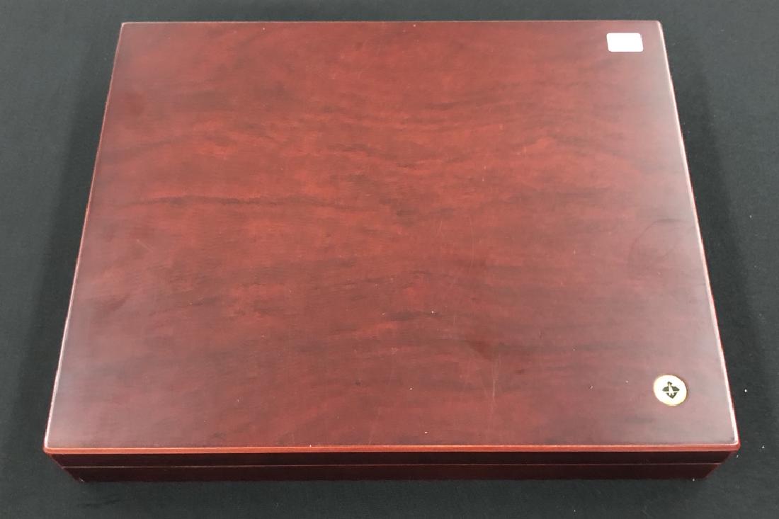 Wooden Coin Case: Wooden Coin Case