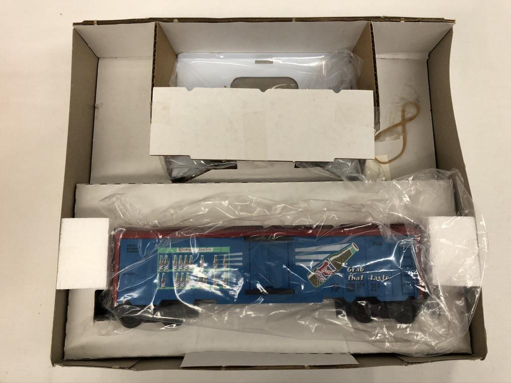 Lionel 16777 Cola Animated Car & Platform - NIB (1 of 3)