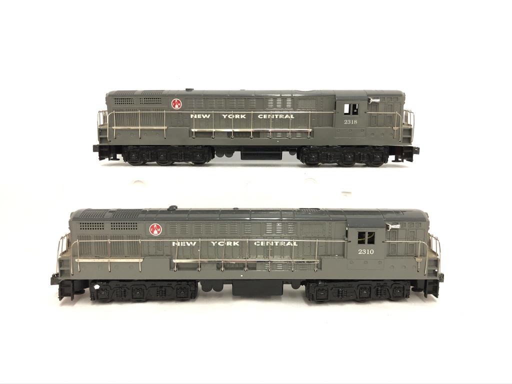 2 Williams NYC Trains - Master and Dummy (1 of 3)