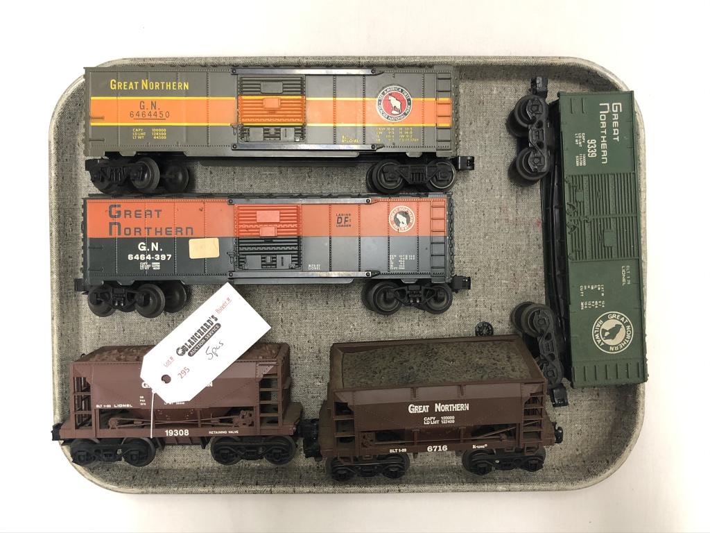5 Lionel Train Cars - Great Northern Line (1 of 1)