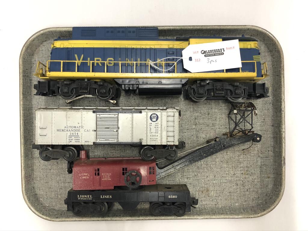 Lionel Locomotive, Reefer Car & Crane (1 of 1)