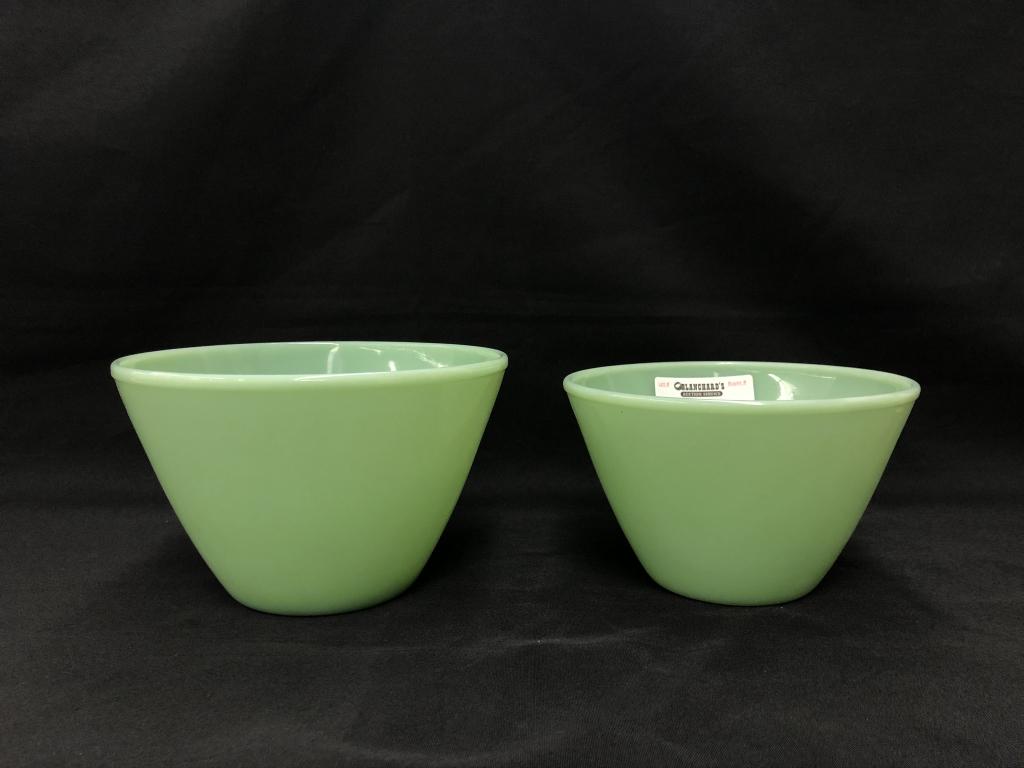 2 Jadeite Mixing Bowls - Fire King (1 of 2)