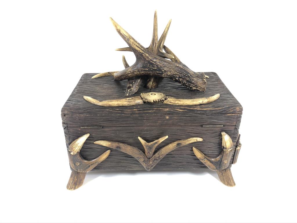 Black Forest Antler and Carved Footed Dresser Box: 11 inches x 7 inches.
