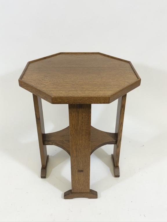 Stickley Octagonal Drink Stand: medium brown finish. 20 inch x 20 inches x 24 1/2 inches. Shoe feet, mortised construction, made in Fayetteville, NY. Contemporary.