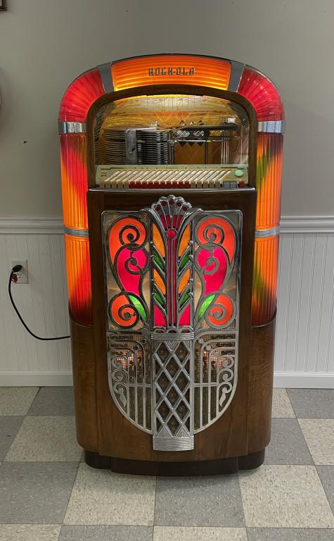 Art Deco 1939 Rock Ola Jukebox Art Deco 1939 Rock Ola Jukebox