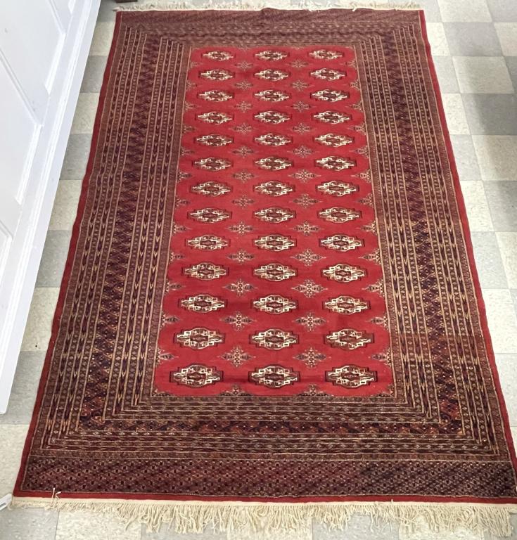 Hand Woven Oriental Wool Rug - 6' x 9 1/2' (1 of 4)