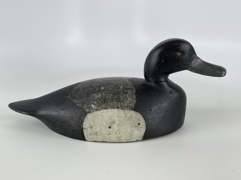 Chauncey Patterson Bluebill Working Duck Decoy (1 of 5)