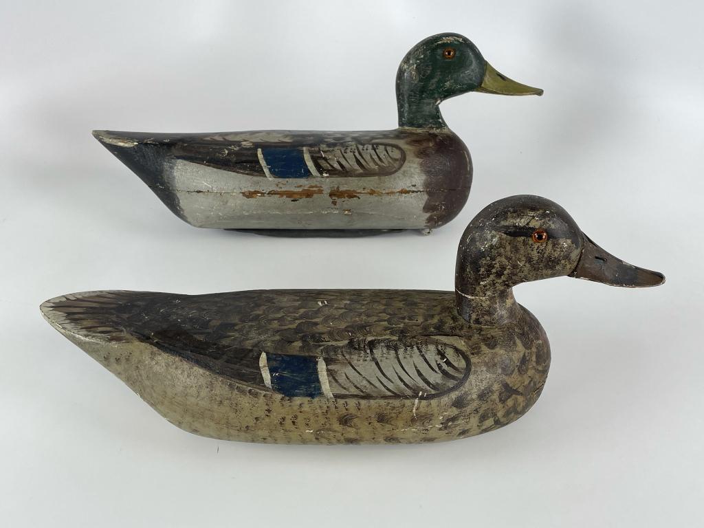 Pair of Illinois River Mallard Duck Decoys (1 of 9)