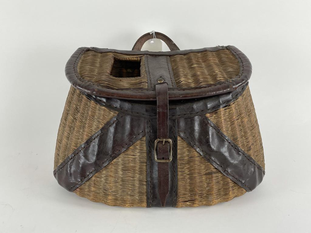 Vintage Trout Creel w/ Leather Trim (1 of 3)