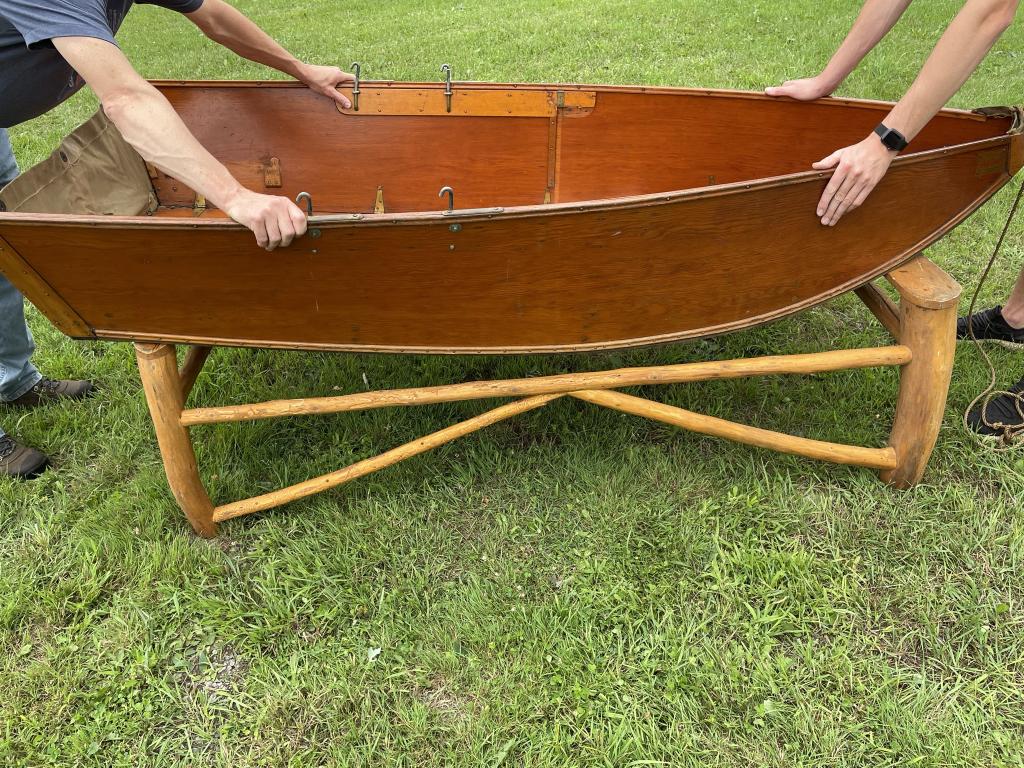 Gilbuck Fold Flat Wooden Row Boat (1 of 9)