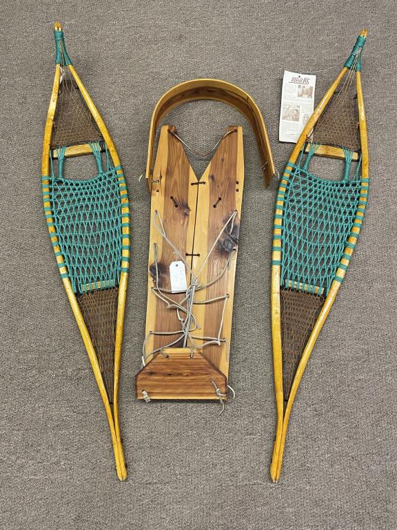 Newfoundland Canadian Snowshoes & Papoose (1 of 4)