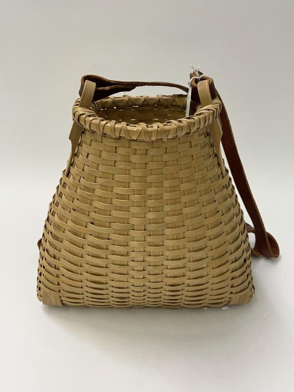 Lynn Leadley Adirondack Fish Basket (1 of 4)