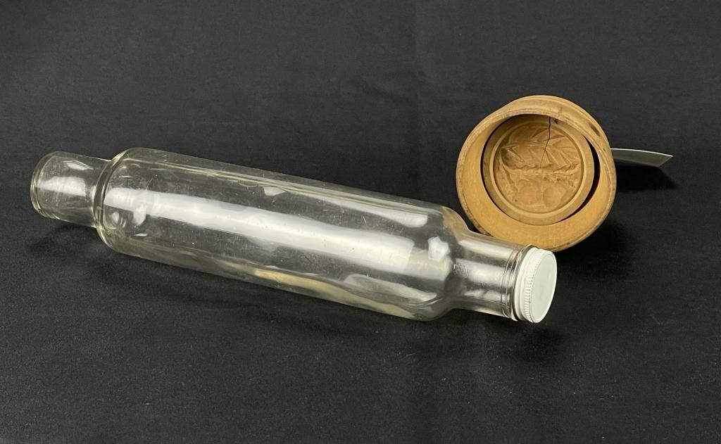 Oak Leaf & Acorn Butter Stamp & Rolling Pin: and 14" glass rolling pin. Butter stamp is 3 7/8" diameter.