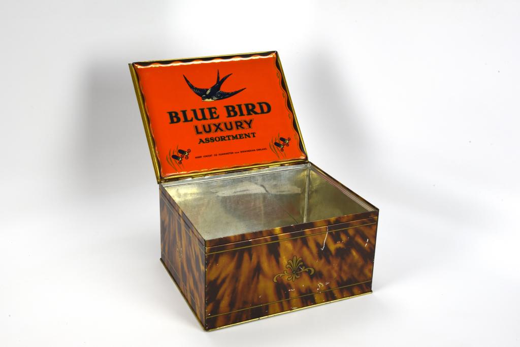 Blue Bird Luxury Assortment Biscuit Tin (1 of 2)