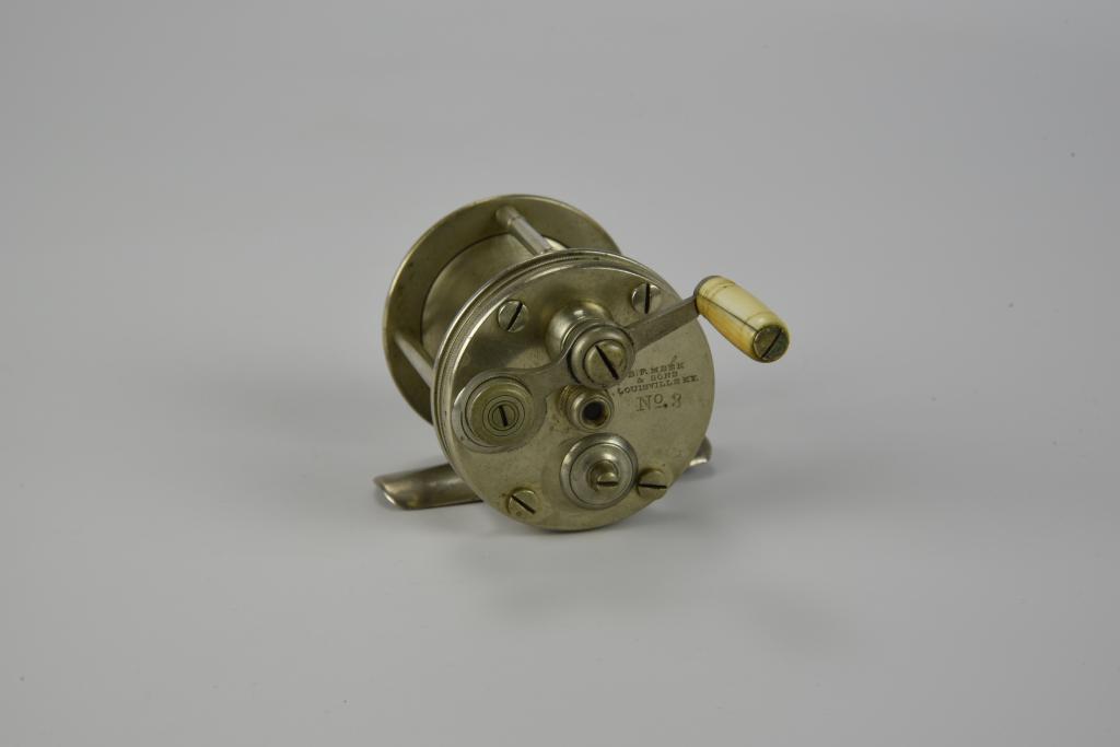 B.F. Meek & Sons No. 3 Casting Reel (1 of 3)