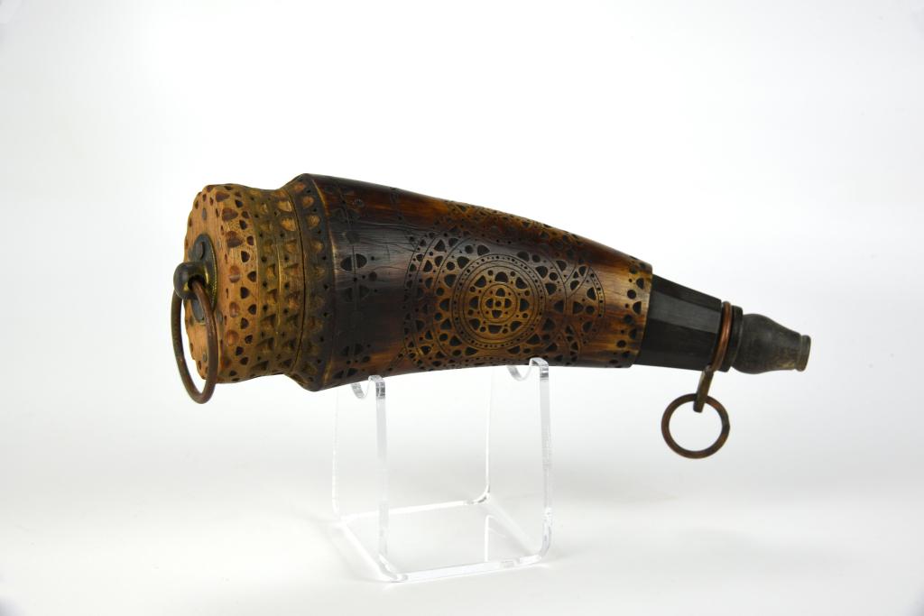 Joe Neale, Maine Folk Art Gun Power Horn: 7 3/4" long with intricate carvings, excellent condition