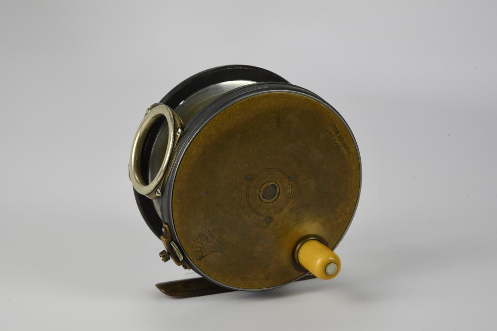 Hardy Brass-Face Perfect Salmon Reel (1 of 4)