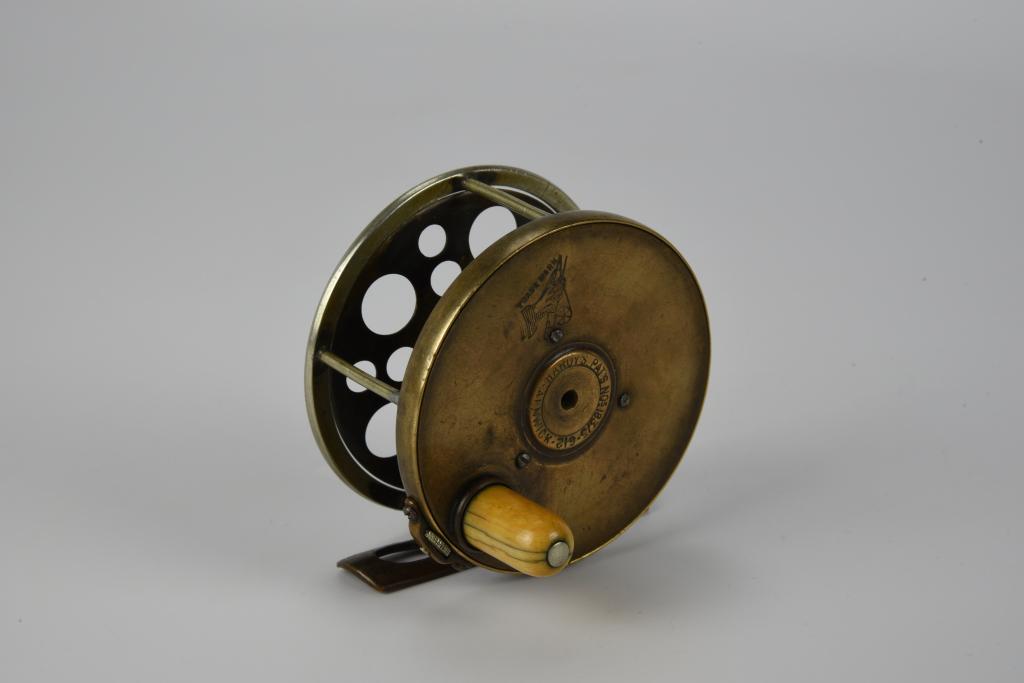 Early Hardy Perfect Trout Reel (1 of 4)